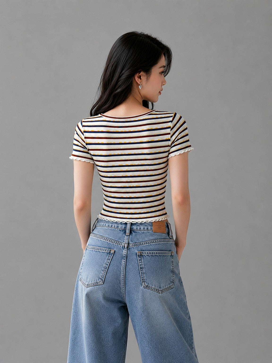 Women’s Ribbed Striped Crop Top – Scoop Neck Lettuce Hem Tee