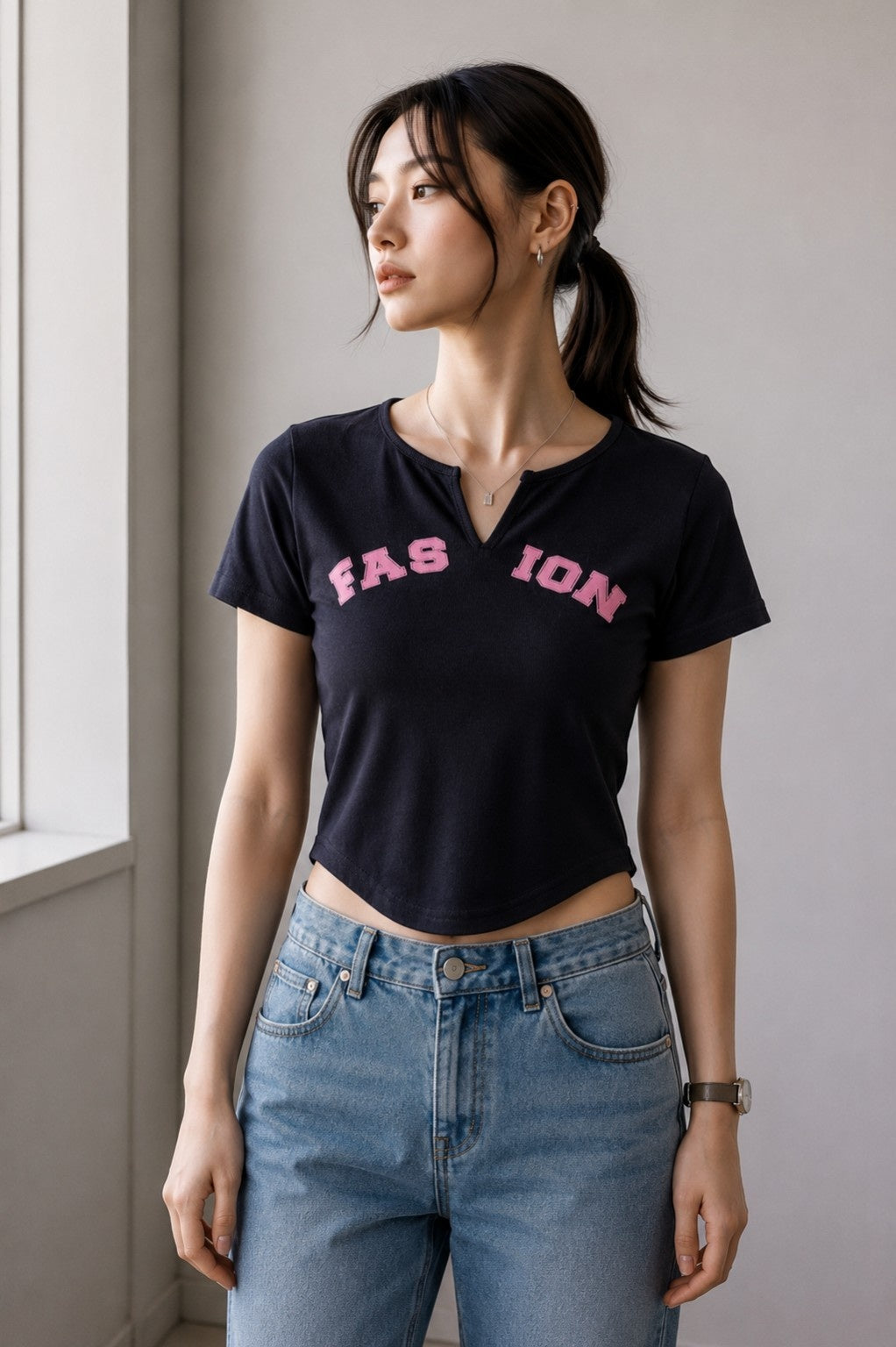 Fashion Graphic Notch Neck Ribbed Crop Top – Black