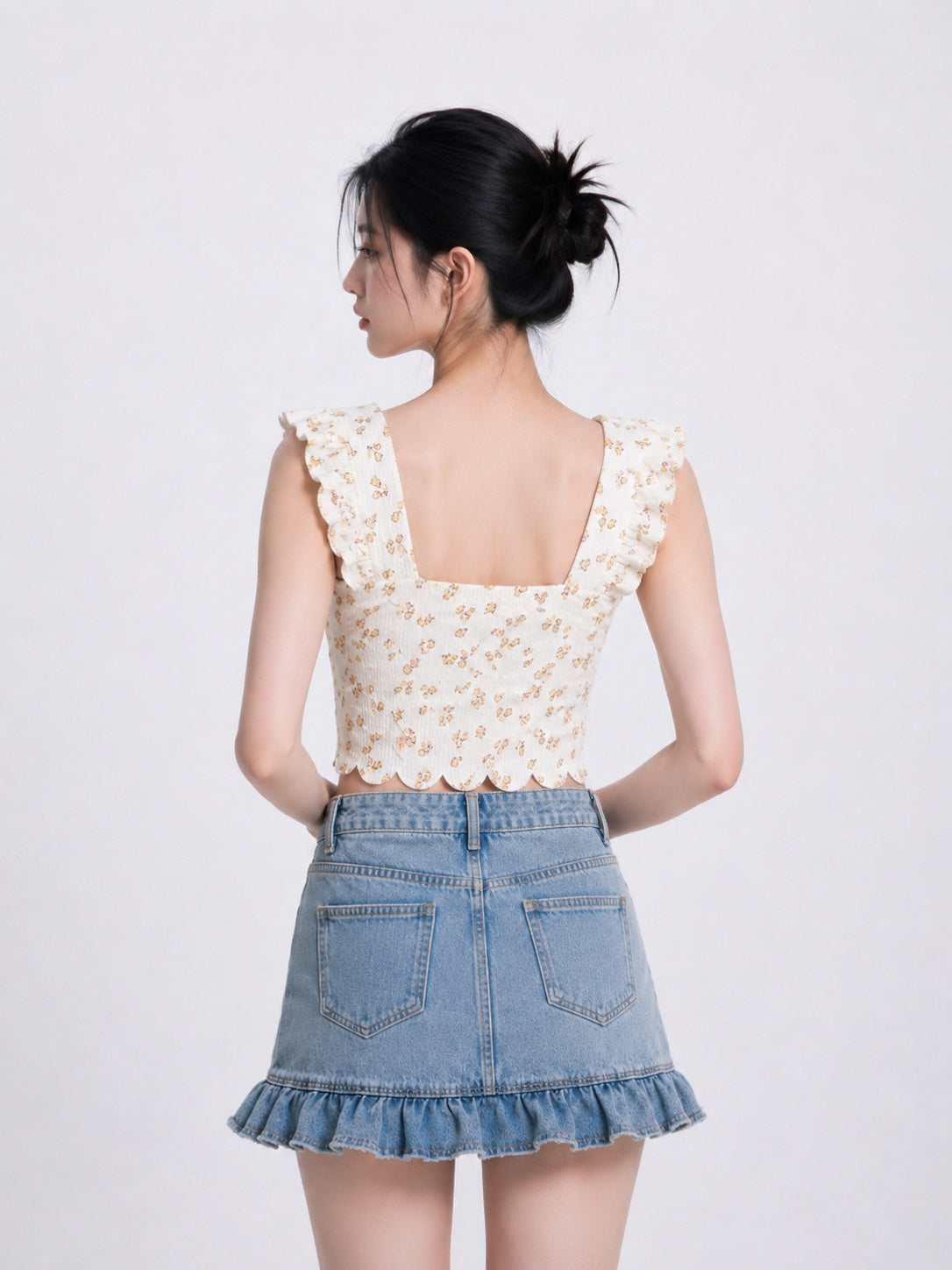 Women’s Floral Tie-Up Crop Top