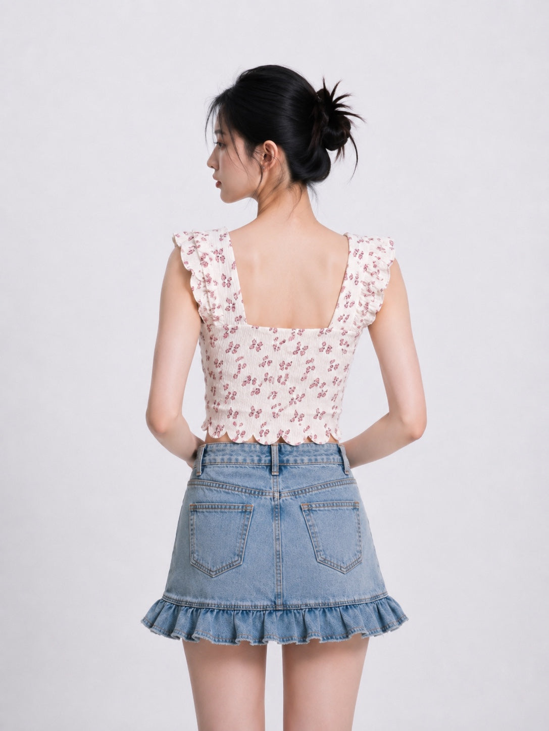 Women’s Floral Tie-Up Crop Top