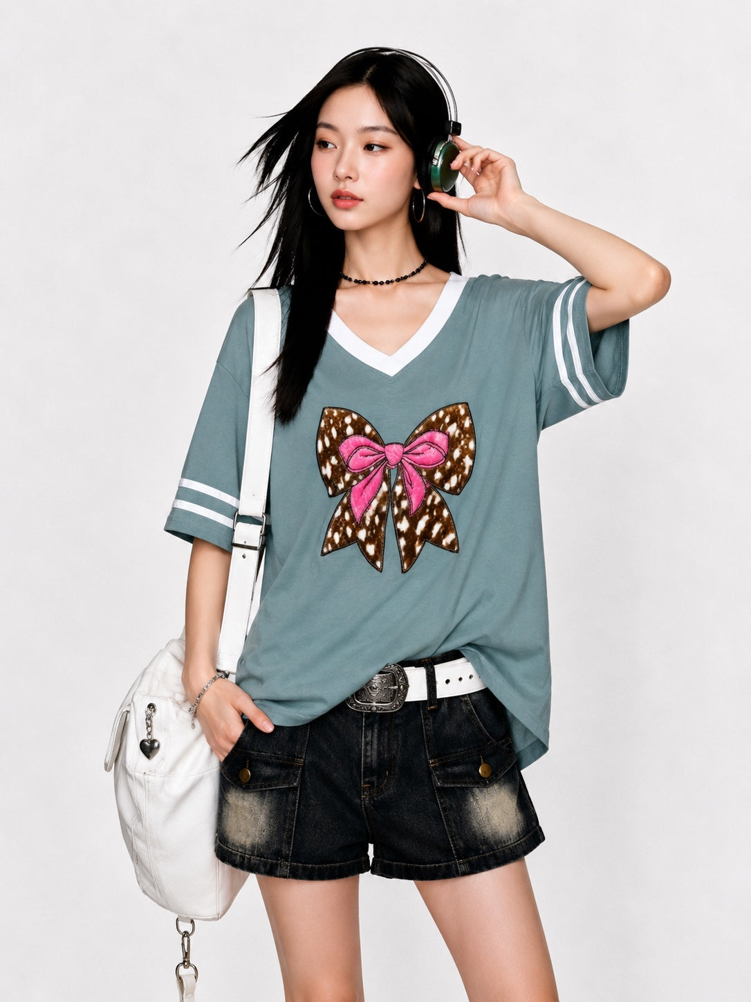 Bow Appliqué Oversized T-Shirt