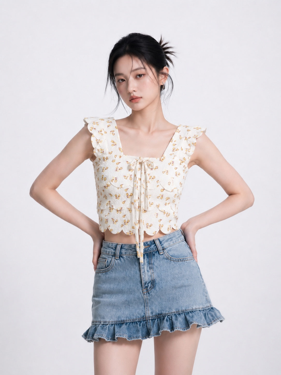 Women’s Floral Tie-Up Crop Top