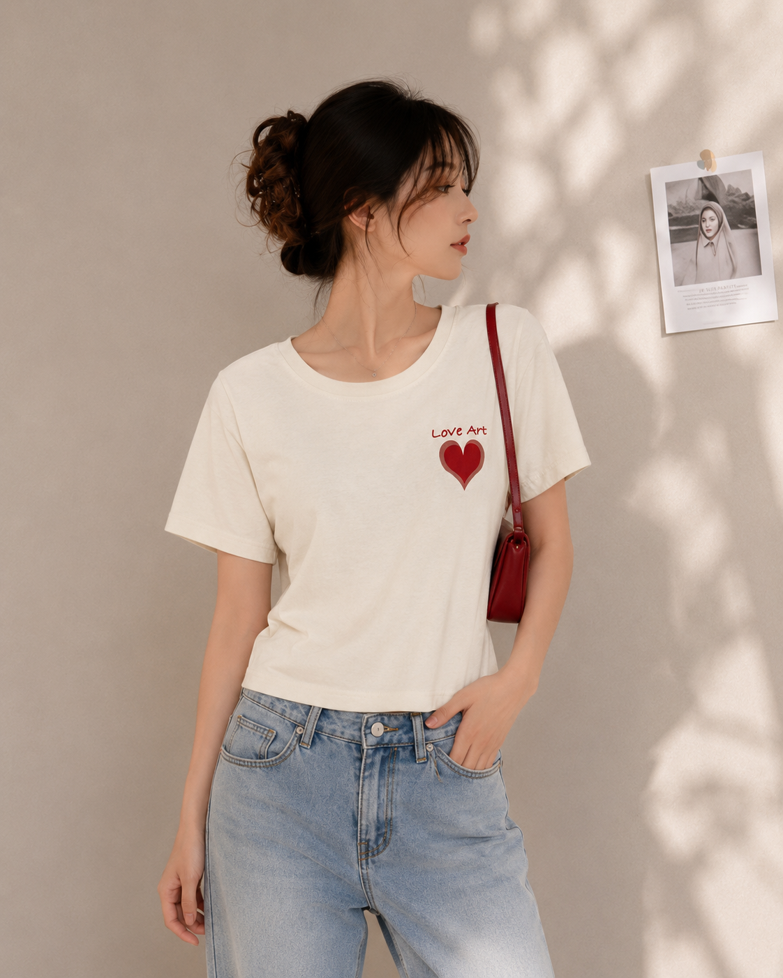 Love Art Minimal Graphic Casual Tee